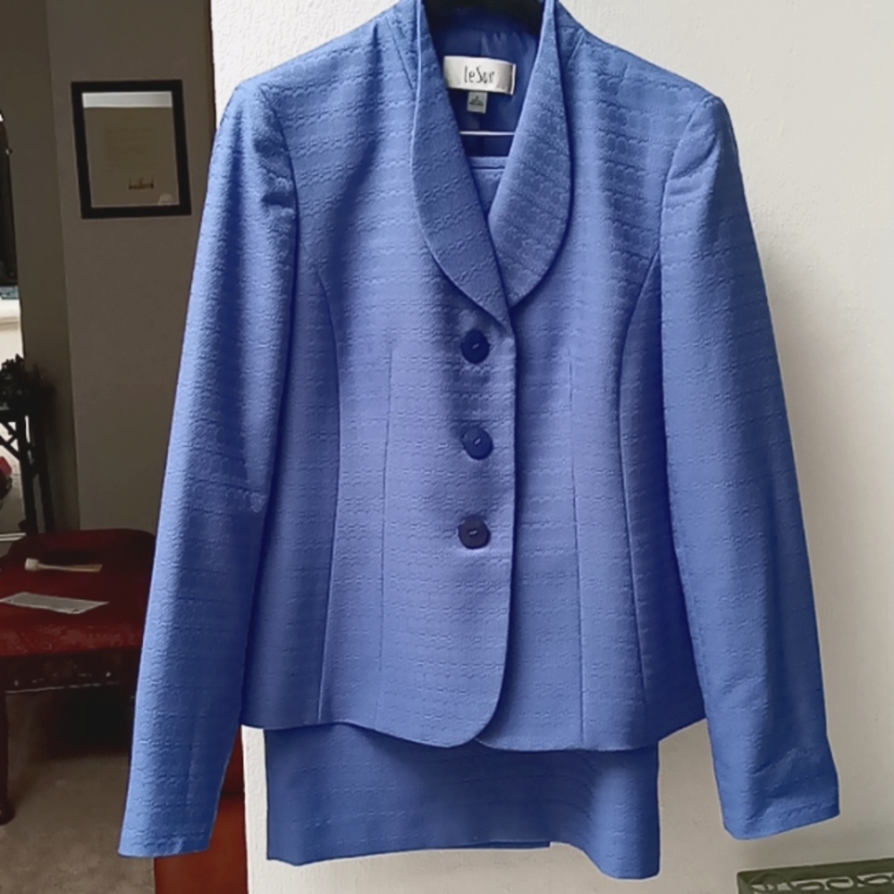 Le Suit Skirt Suit